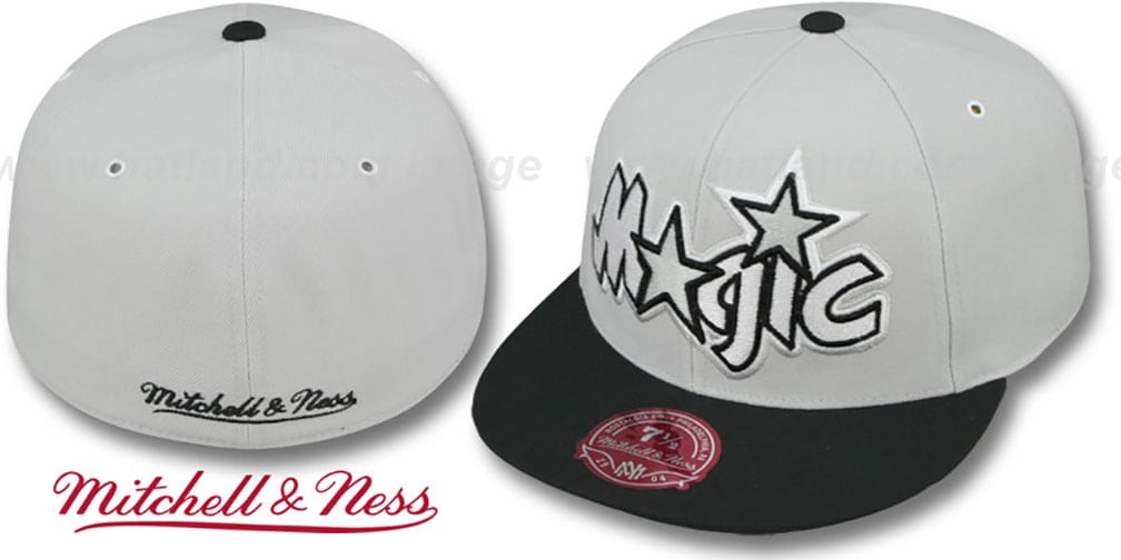 magic-monochrome-xl-logo-grey-