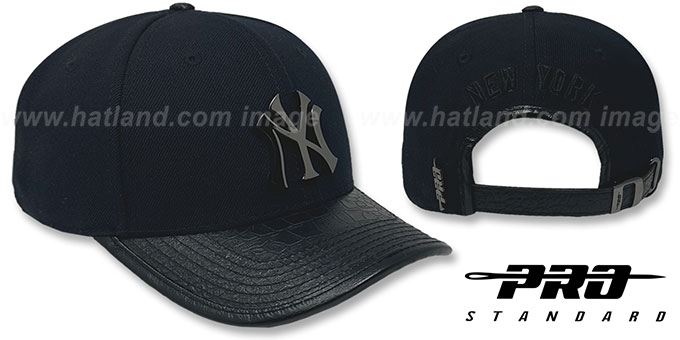 New York Yankees LOW-PRO BLACK METAL BADGE STRAPBACK Black Hat by